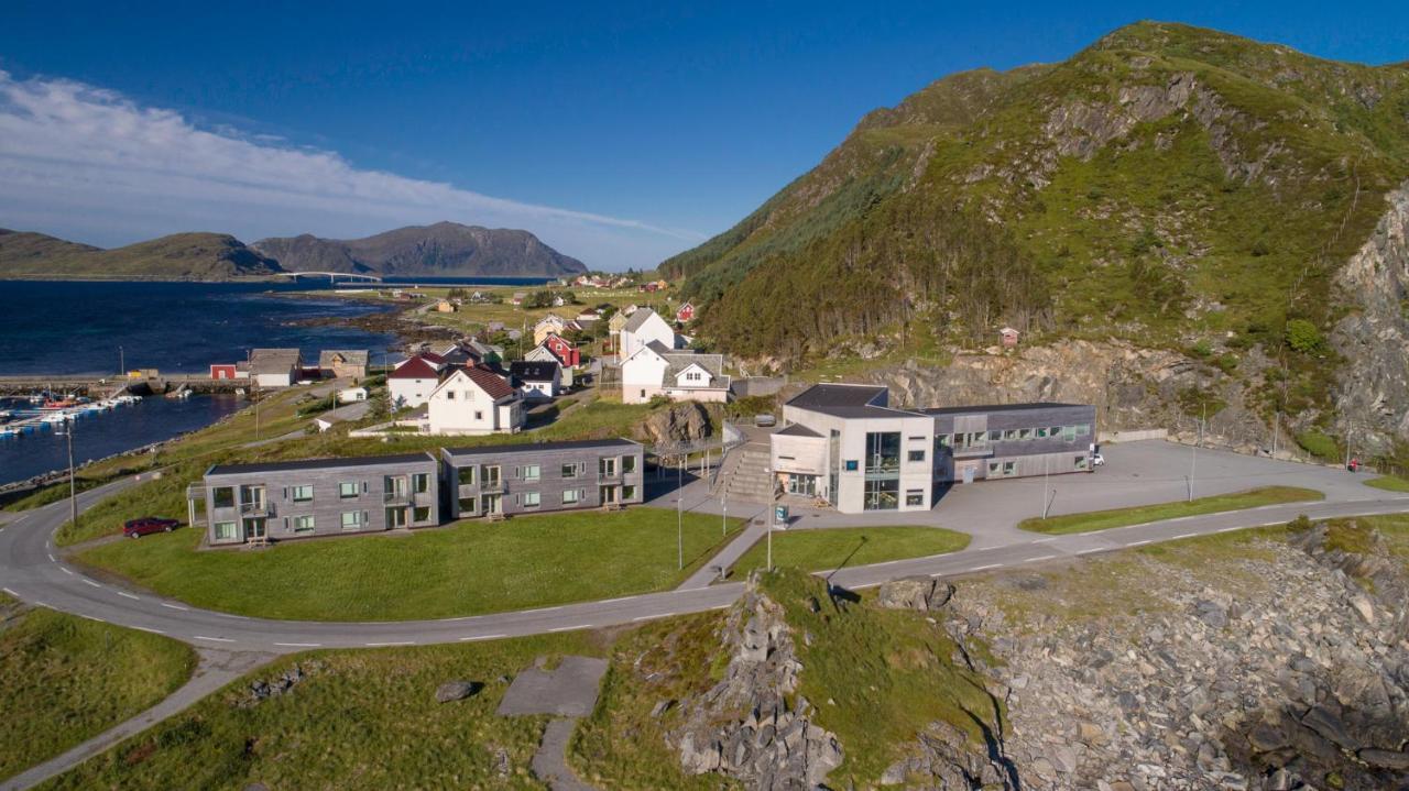 Runde Miljosenter & Opplev Runde Aparthotel Exterior foto